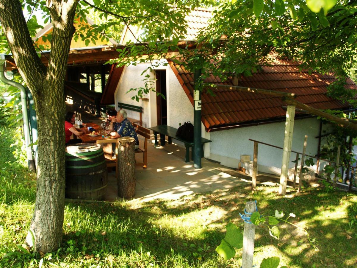 Villa Haus Gertraud Bad Gleichenberg Exterior foto